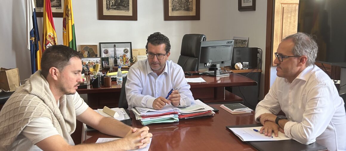 El Ayuntamiento de Arucas conjuntamente con la Asociación de Comerciantes de Arucas, COA, activan medidas de apoyo al comercio y la movilidad ante el impacto de las obras en el municipio